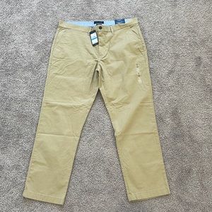 NWT Tommy Hilfiger Flex Men’s Khaki Pants 36/30